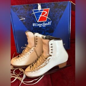 RIEDELL 255 MOTION COMPETITION FIGURE SKATES Sz 5-1/2~Med Width Shoe SZ 7 White
